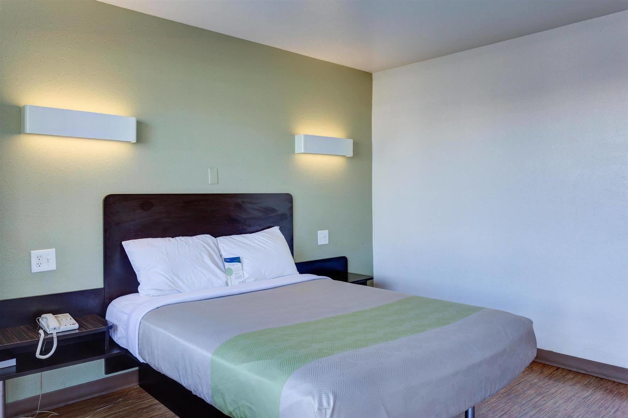 Americas Best Value Inn Bowling Green Exterior foto